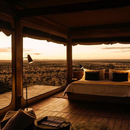 ホテル Our Habitas Namibia ウィントフーク エクステリア 写真