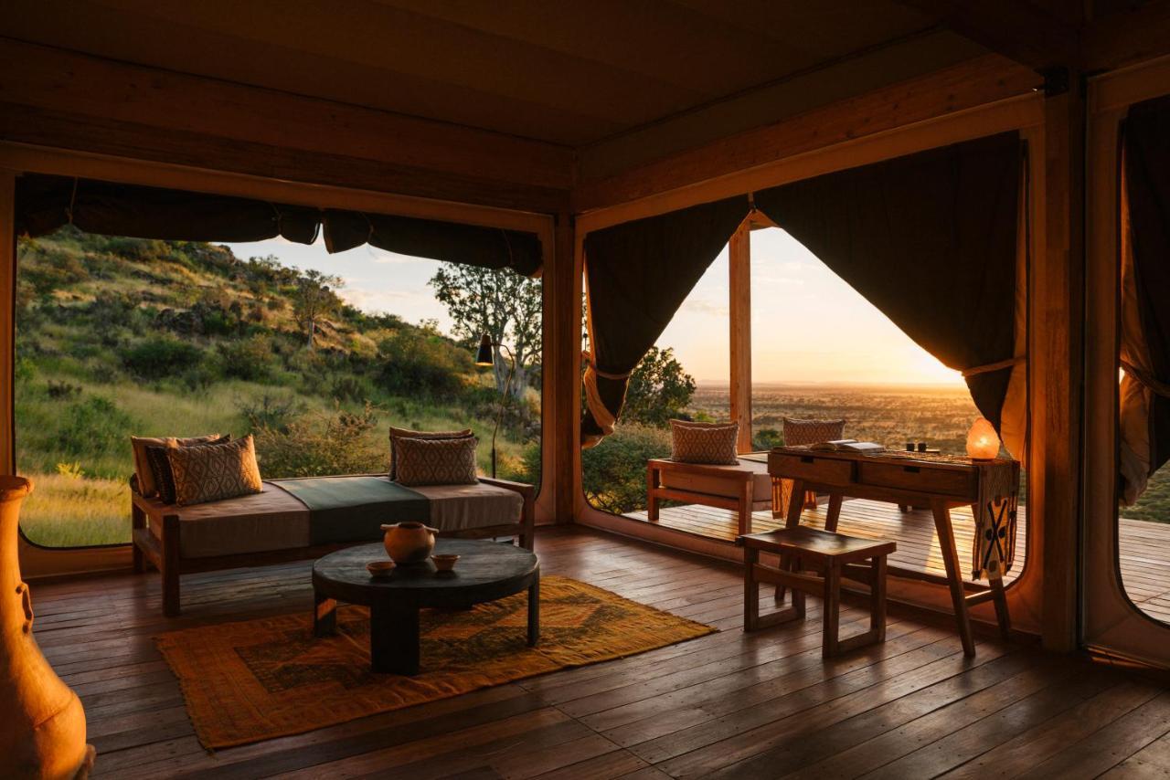 ホテル Our Habitas Namibia ウィントフーク エクステリア 写真