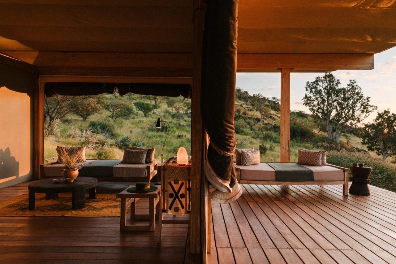 ホテル Our Habitas Namibia ウィントフーク エクステリア 写真
