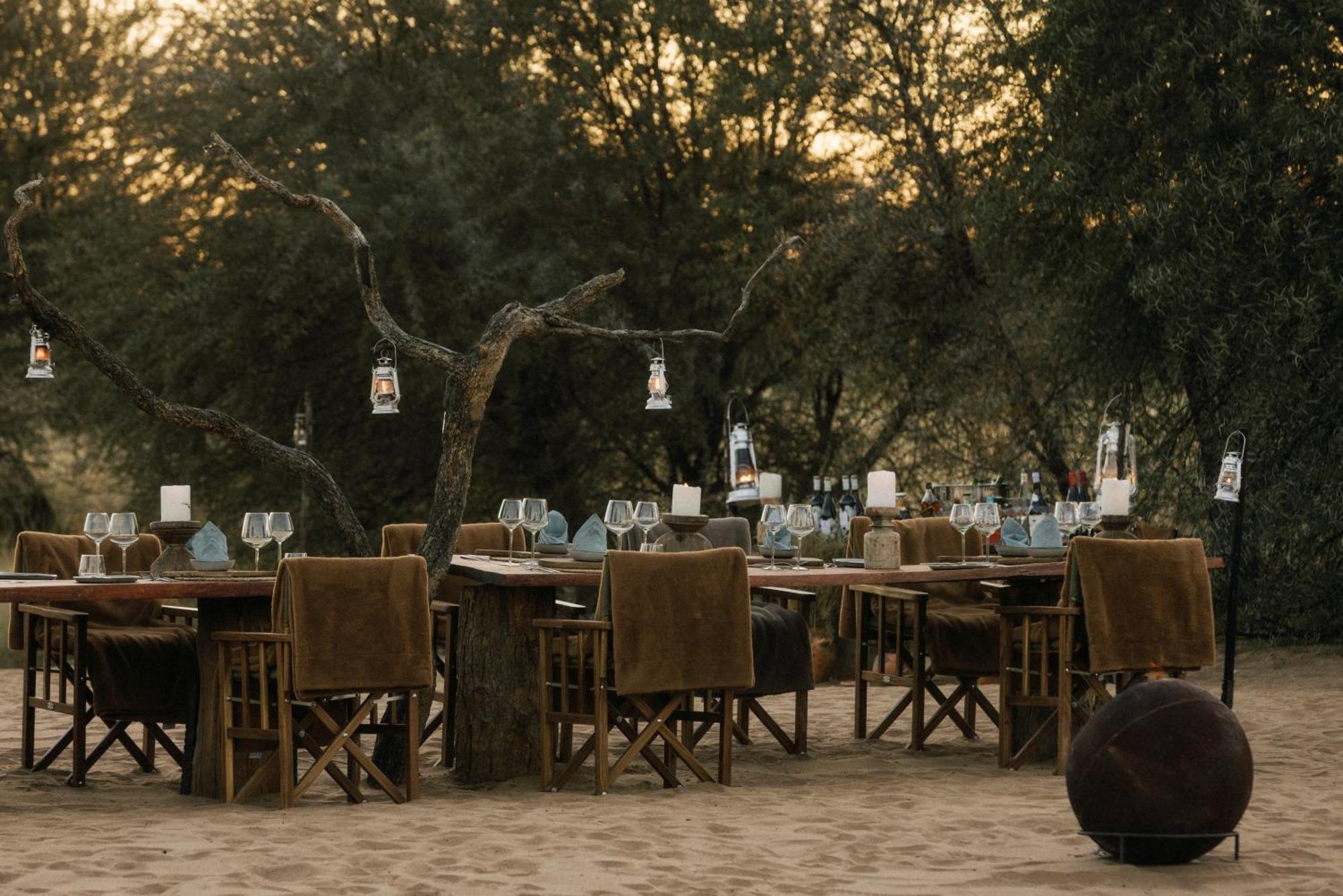 ホテル Our Habitas Namibia ウィントフーク エクステリア 写真