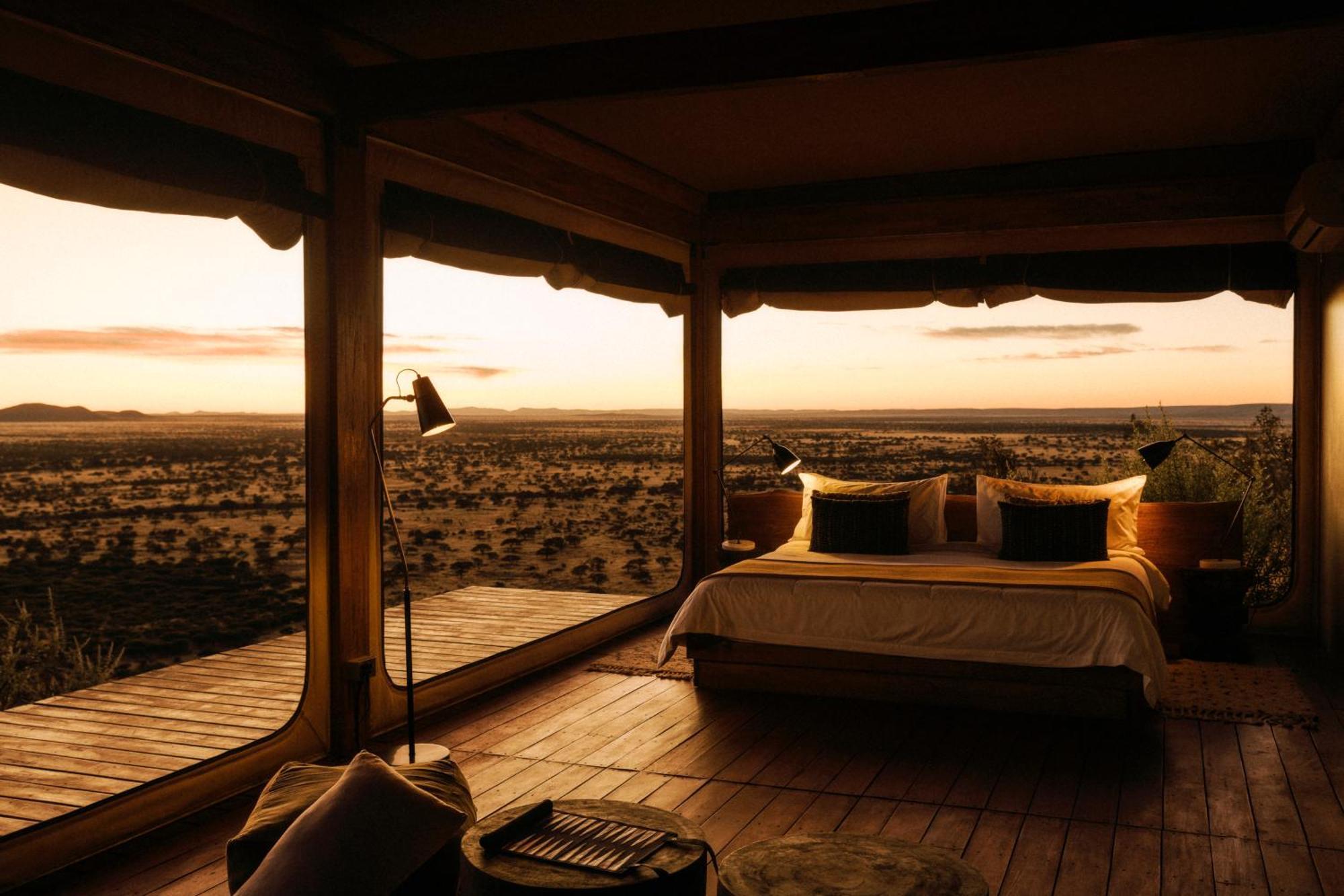 ホテル Our Habitas Namibia ウィントフーク エクステリア 写真