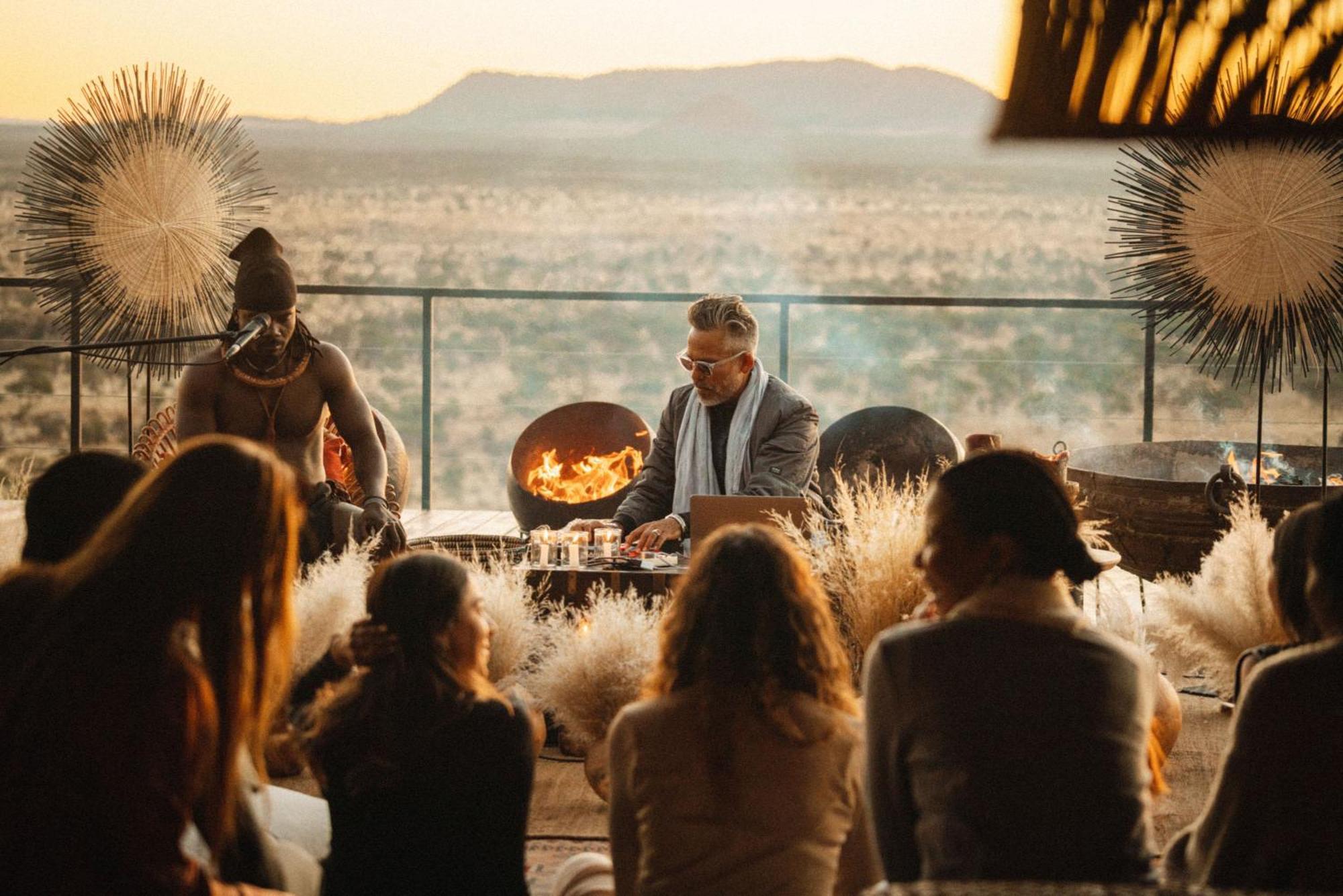 ホテル Our Habitas Namibia ウィントフーク エクステリア 写真