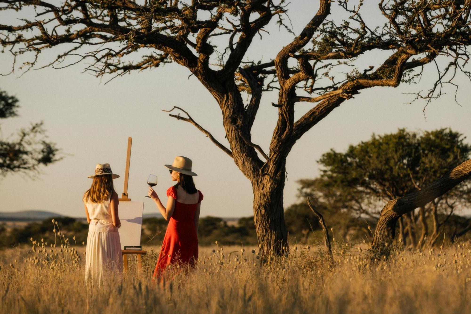 ホテル Our Habitas Namibia ウィントフーク エクステリア 写真