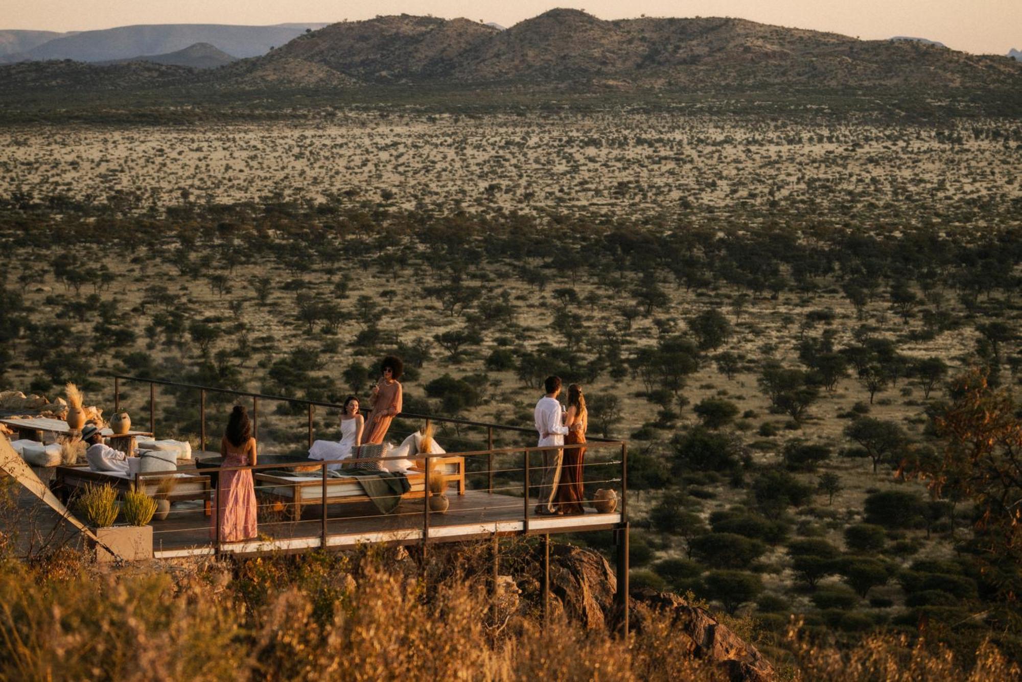 ホテル Our Habitas Namibia ウィントフーク エクステリア 写真